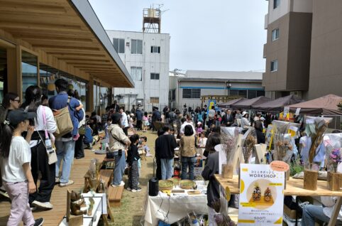 里山ガーデンマルシェ